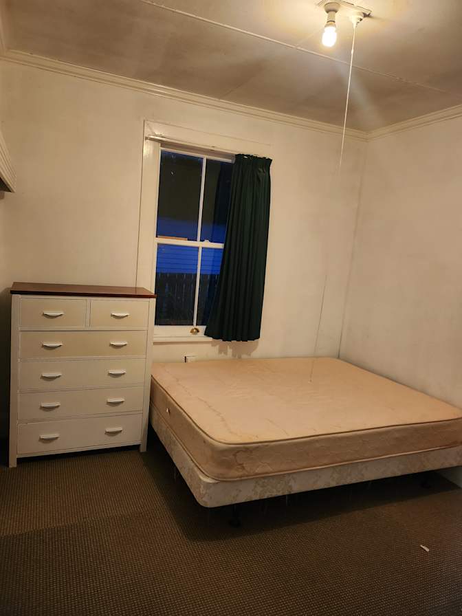 Bruce Thomason's room
