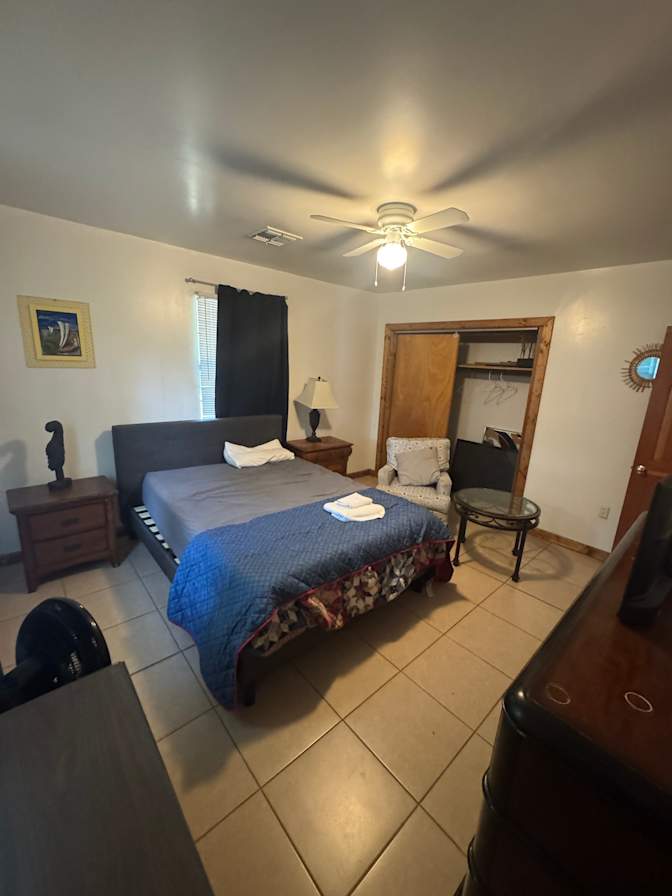 Tre's room