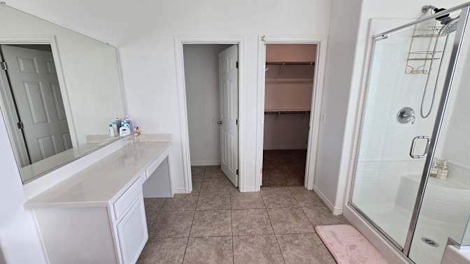 Caroline's room