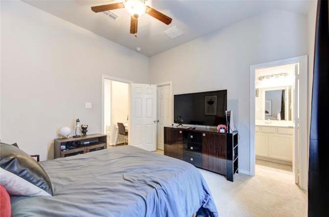 MINH's room