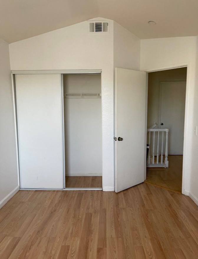 Carmina's room