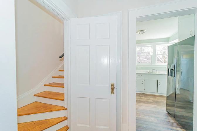 Alcove Rooms's room