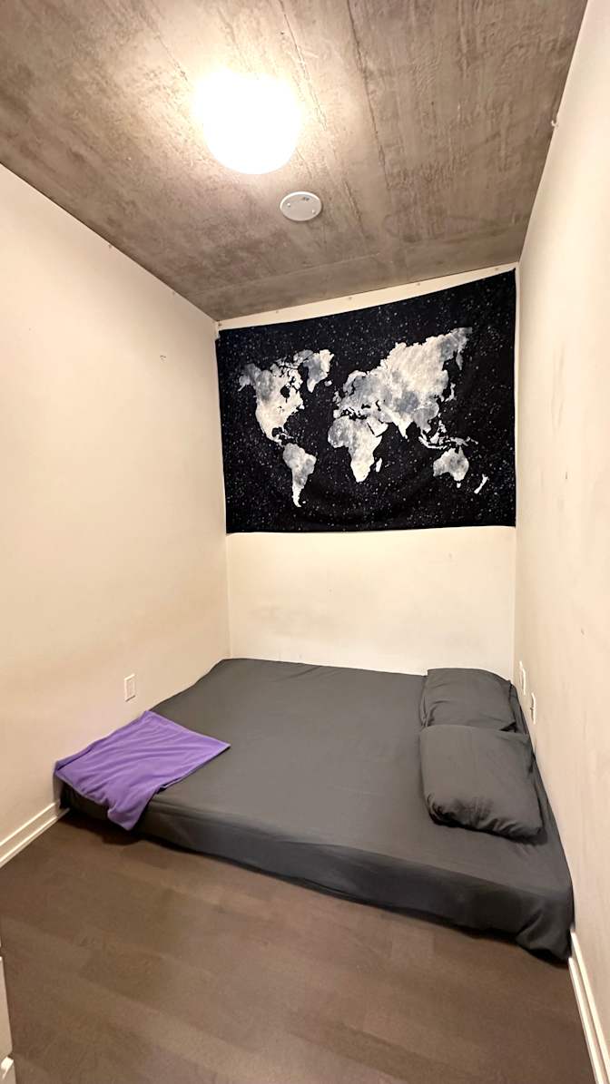 Spinder Raina's room