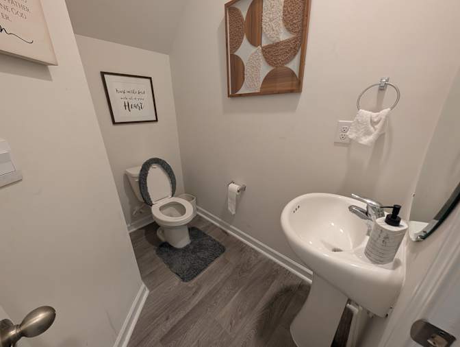 Alcove Rooms's room