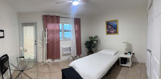 Denisse's room