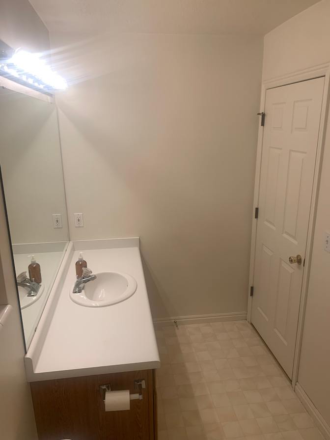 D's room