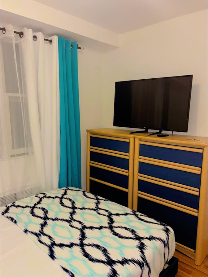 BROOKLYN APARTMENT SHARE LONG OR SHORT TERM's room