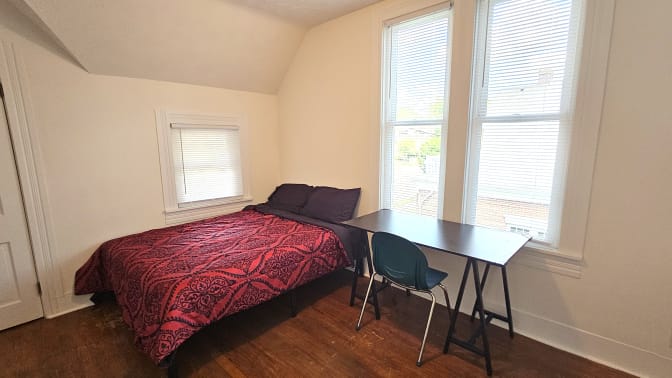 Kitty C's room