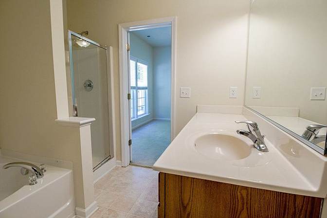 Alcove Rooms's room