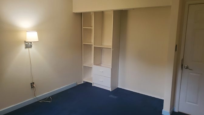 Enrique's room