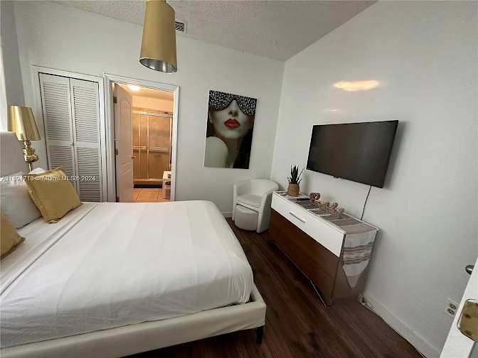 Jorge Romero's room