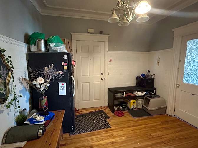 Elliot's room