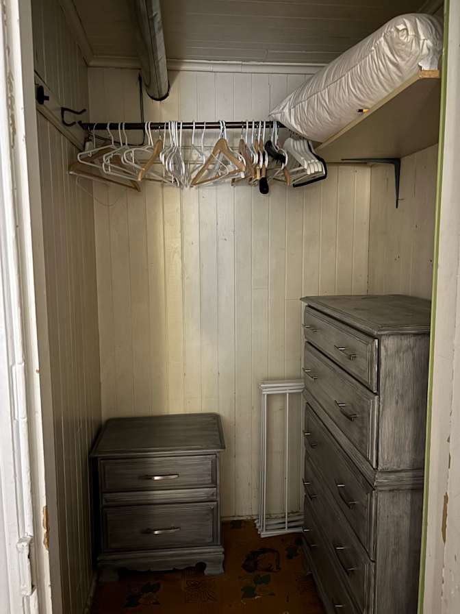Laura Julia's room