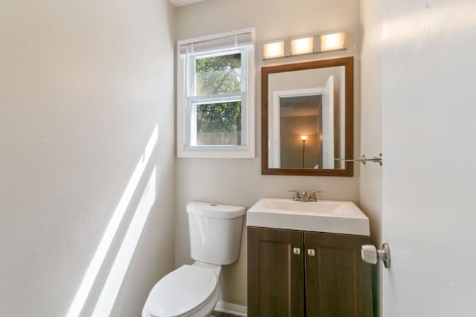 Jay/Nikki's room