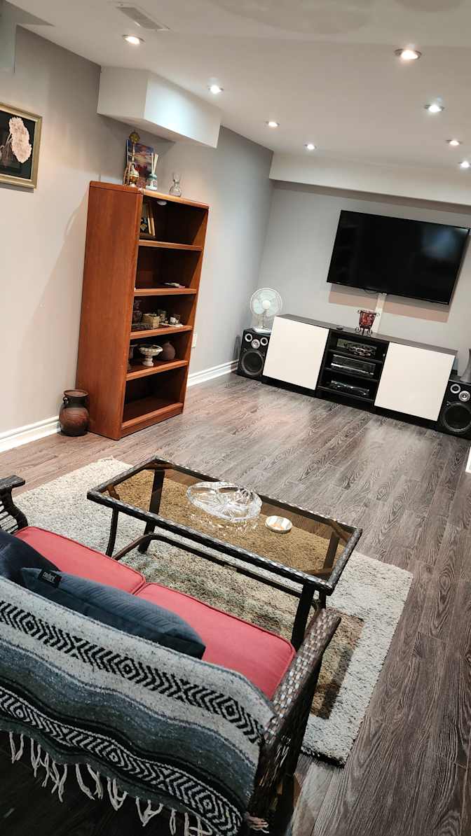 Zohra's room
