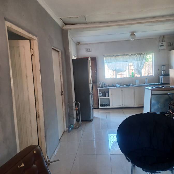Sibonile's room