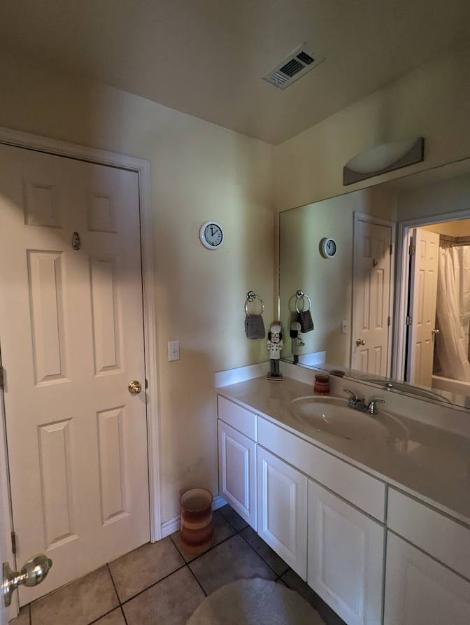 Scott's room