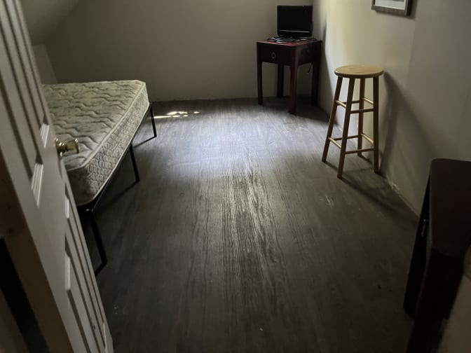 Jennifer's room