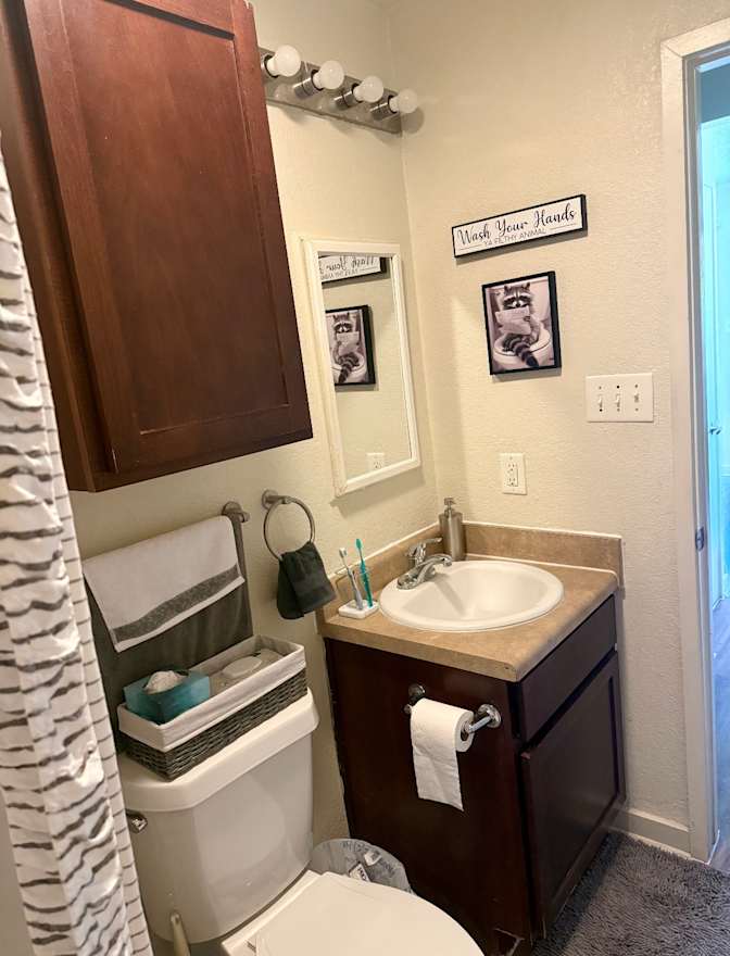Heidi Jones's room