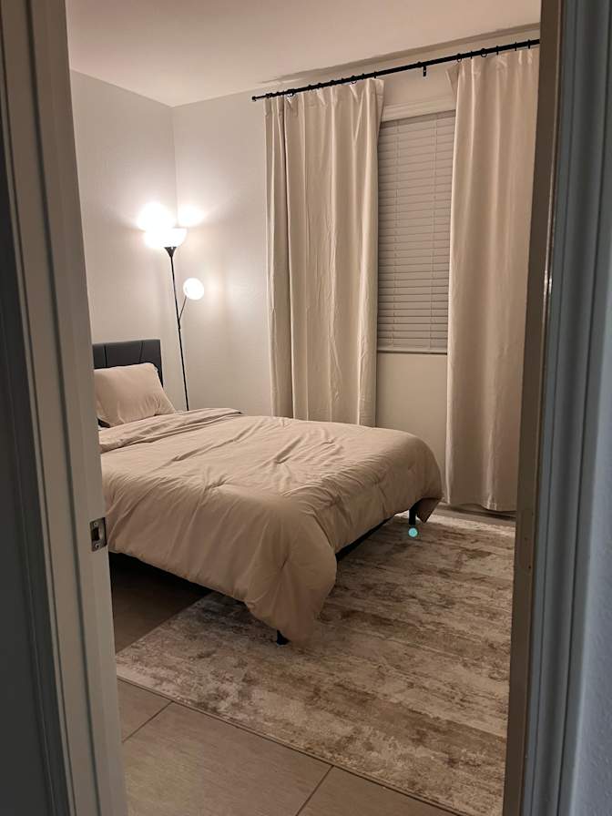 Jramy's room