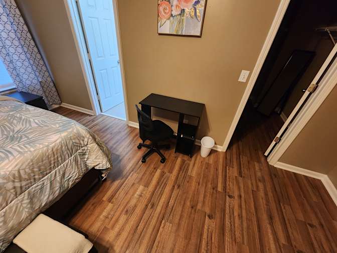 CL&C Property Management and Consulting's room