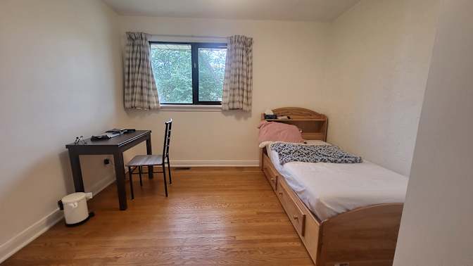 bowen's room