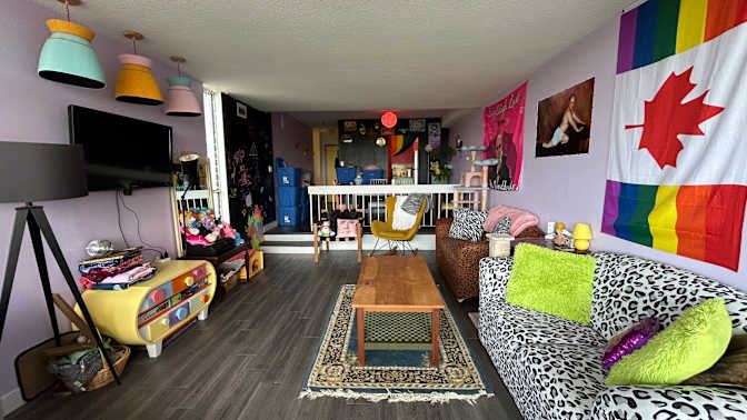 Maule's room