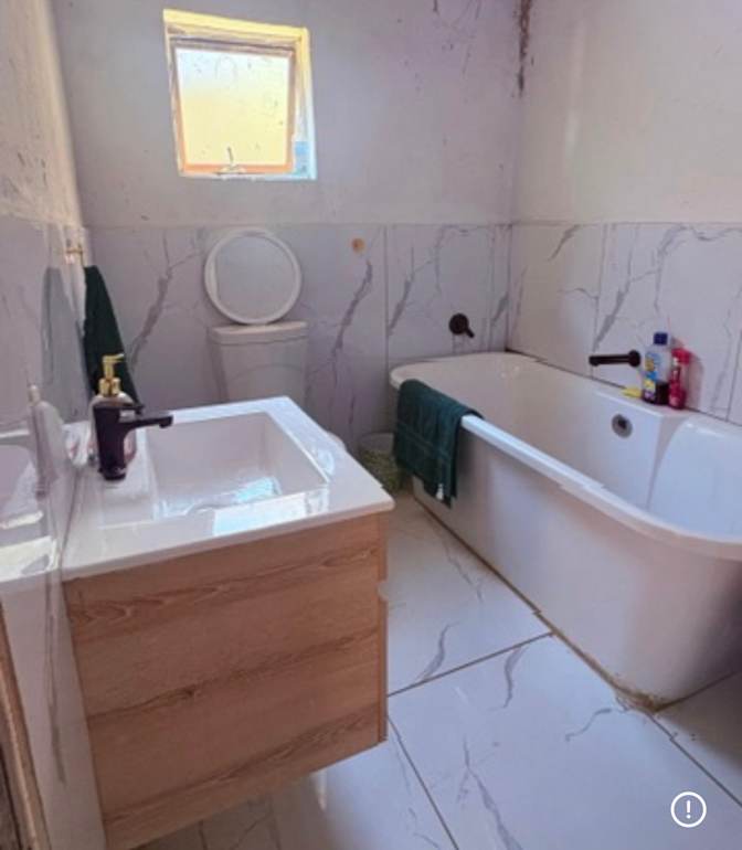 Rezaan Coglin's room
