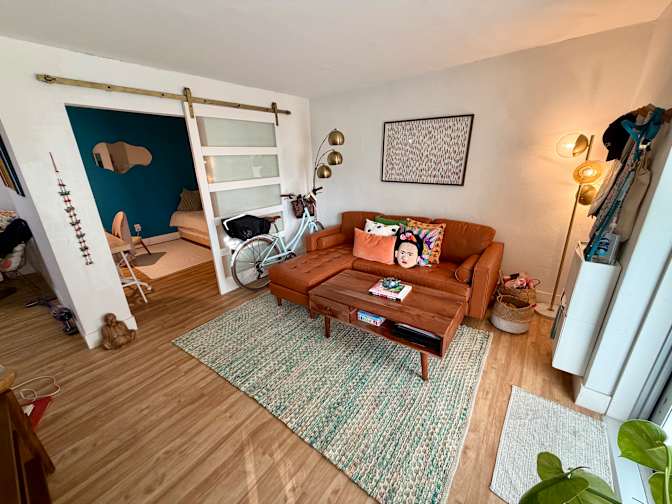 Vane's room