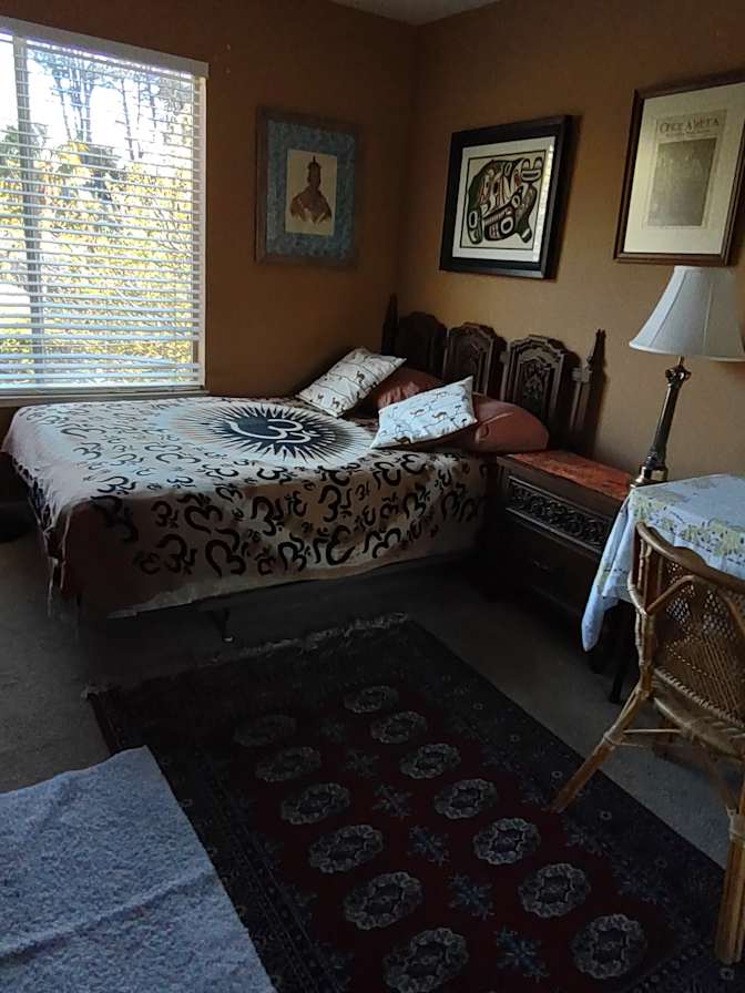 Gayle Wayne's room