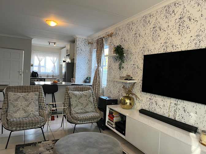 Sanelisiwe Noluthando Igboanugo's room