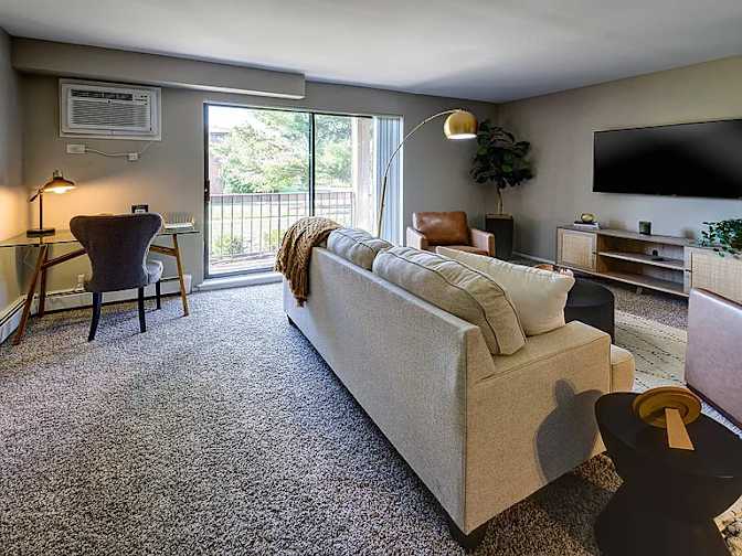 Kaiser Mos's room