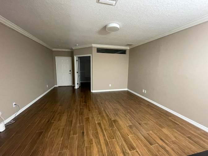 Thomas's room