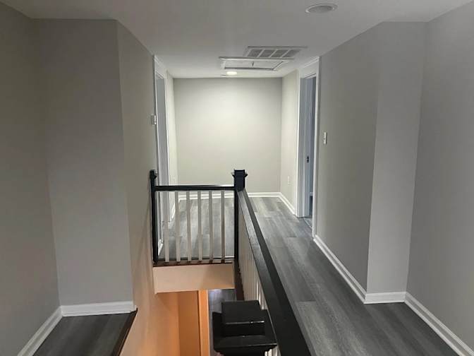 Alcove Rooms's room
