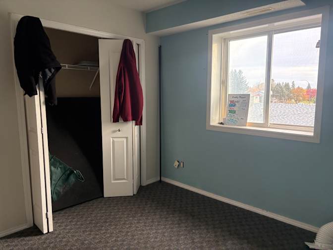 Kaitlyn's room