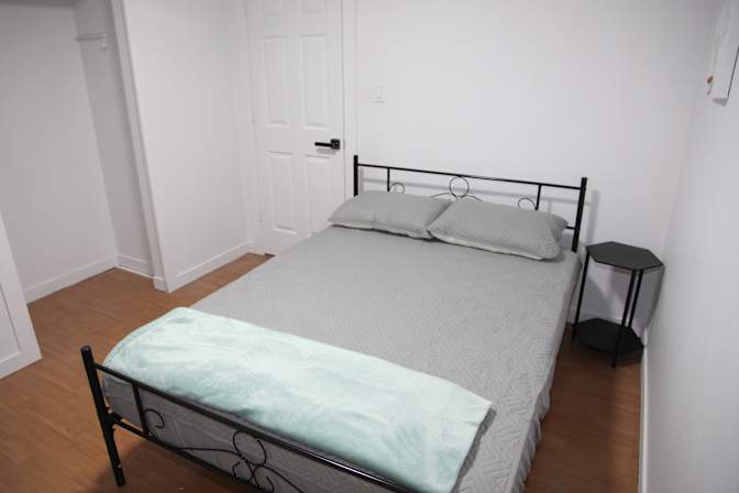 Teresa Tran's room