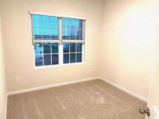 Alcove Rooms's room