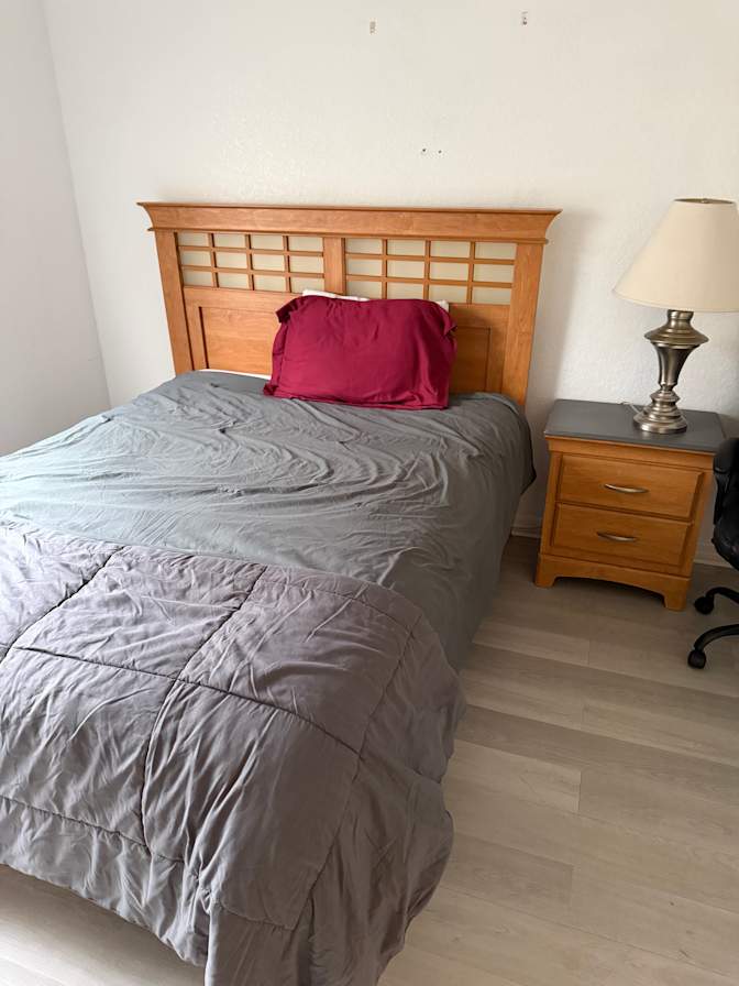 Julio's room