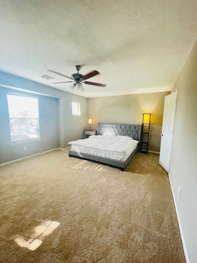 Hannah Nguyen's room