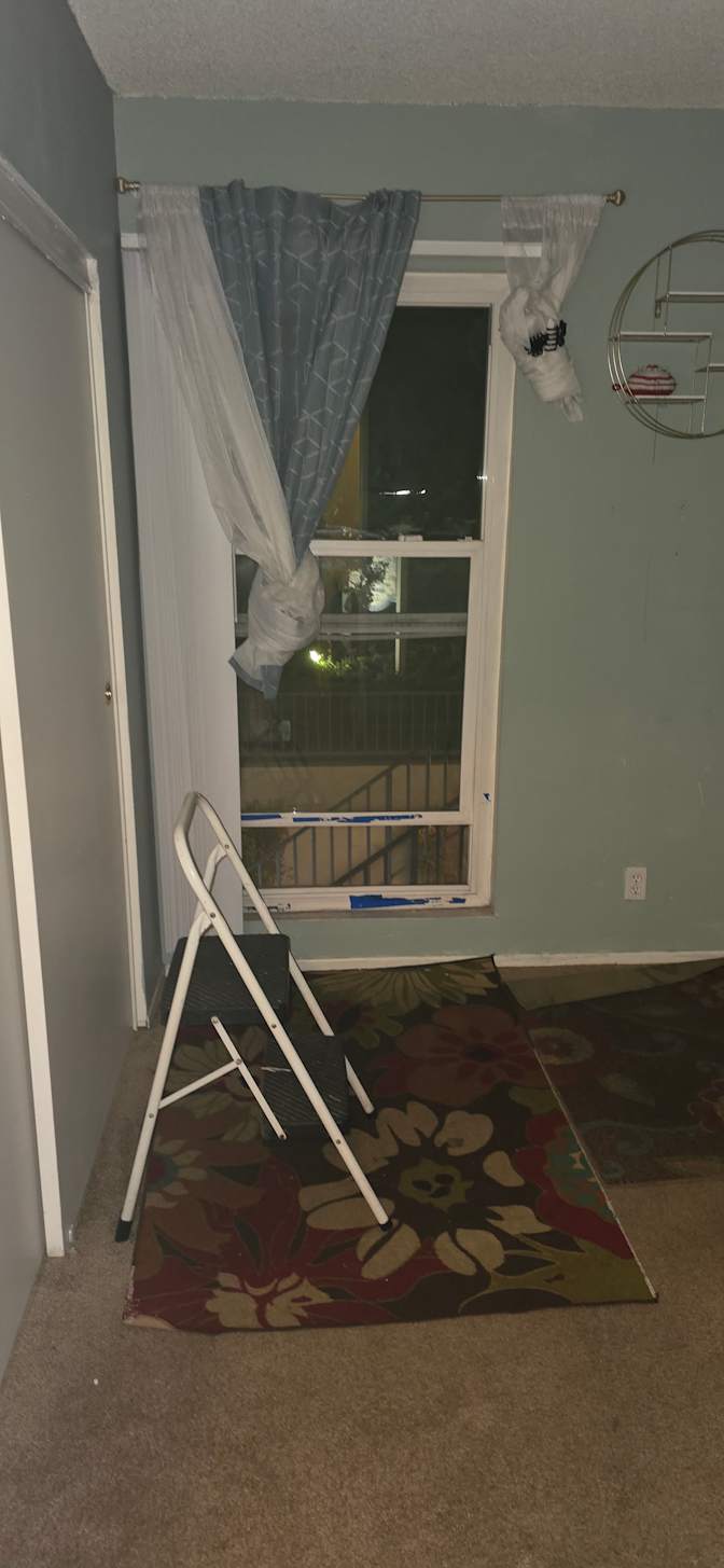 Francisco's room
