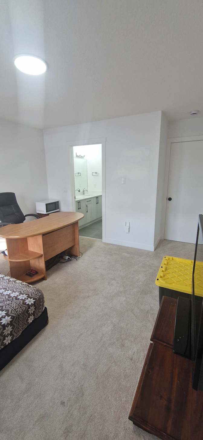 Chinweizu Joseph's room