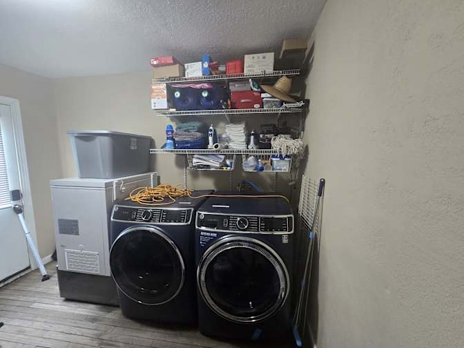 Darwin Pitts's room