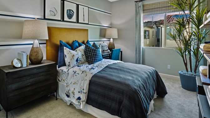 FONG's room