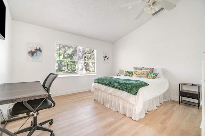 PadSplit's room