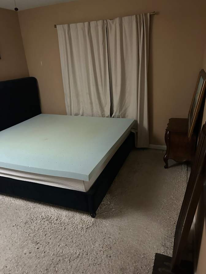 Gregory DaSilva's room