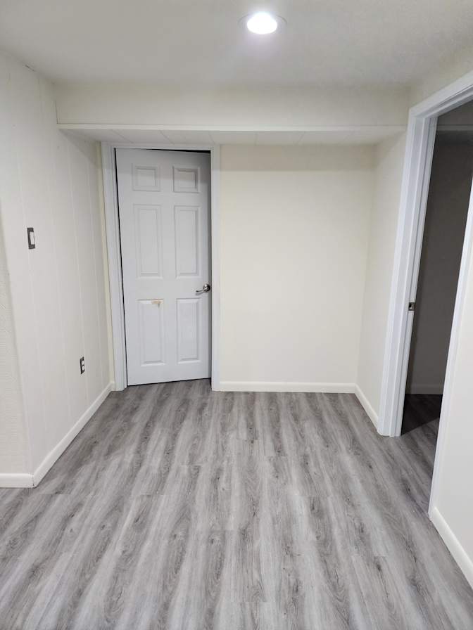 Enrique's room