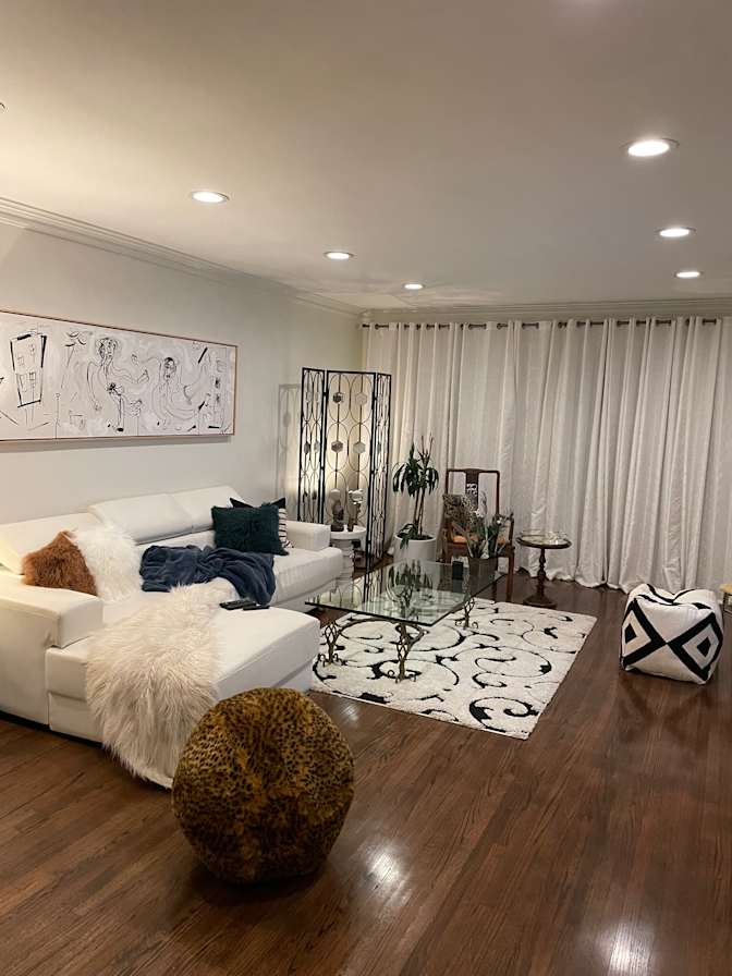 Ava's room