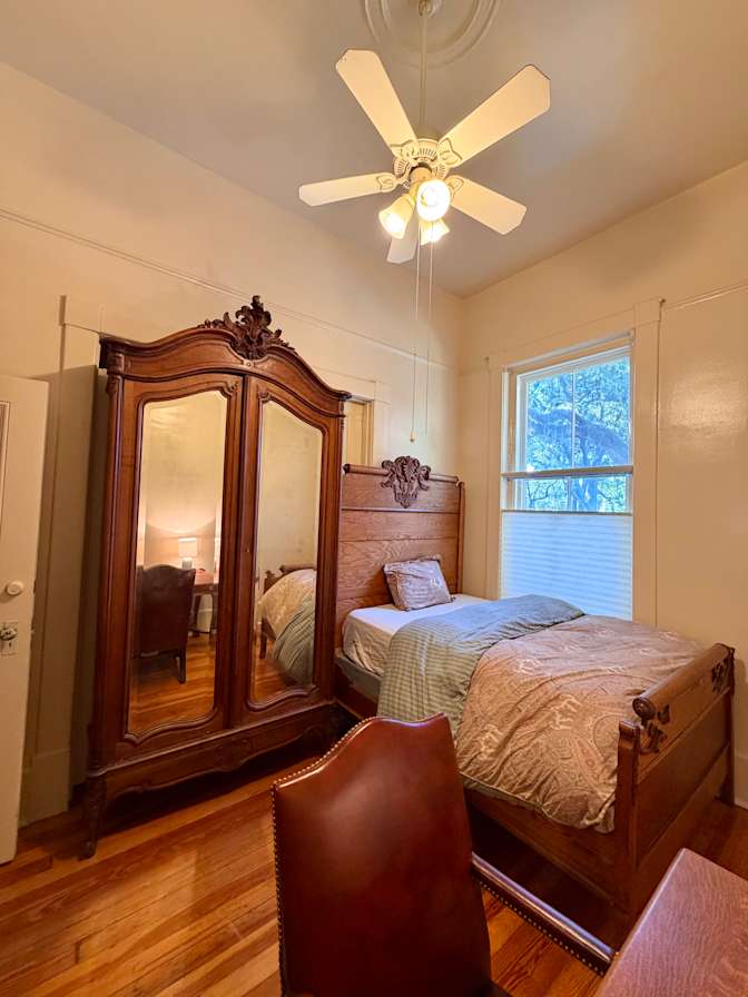 Mina's room