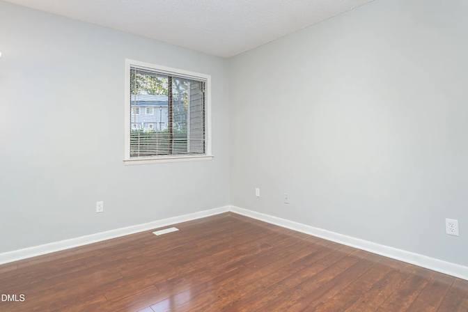 Alcove Rooms's room