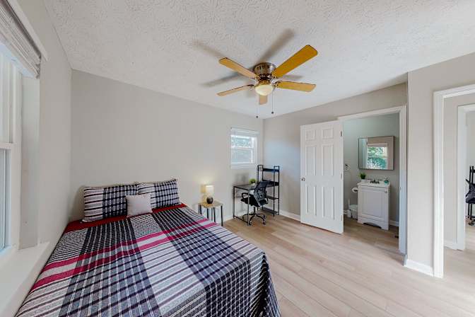 PadSplit's room